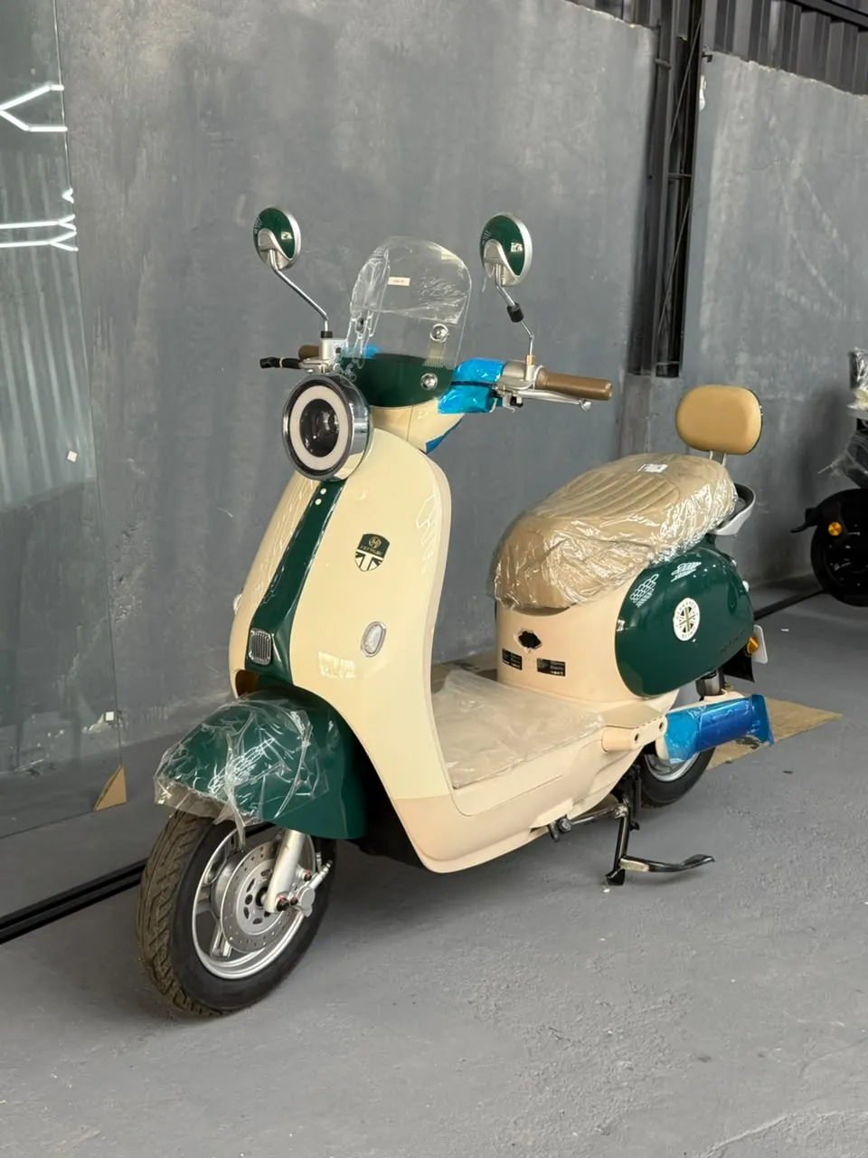 Retrô Verde, moto elétrica da Golden Motors